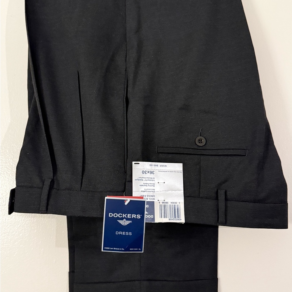 Dockers Individual Fit Black Trousers